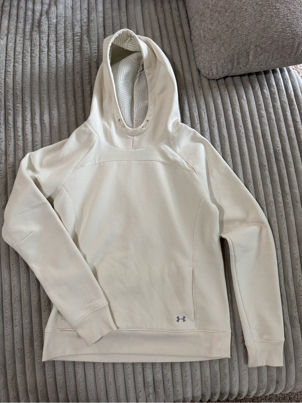 Under Armour Women's Cream Pullover Hoodie Sweatshirt